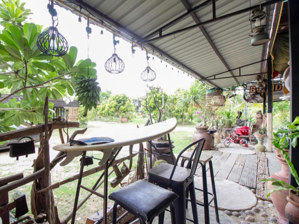 Hotel OYO 999 Baan Pak Rom Ruen HHQ Exteriér fotografie