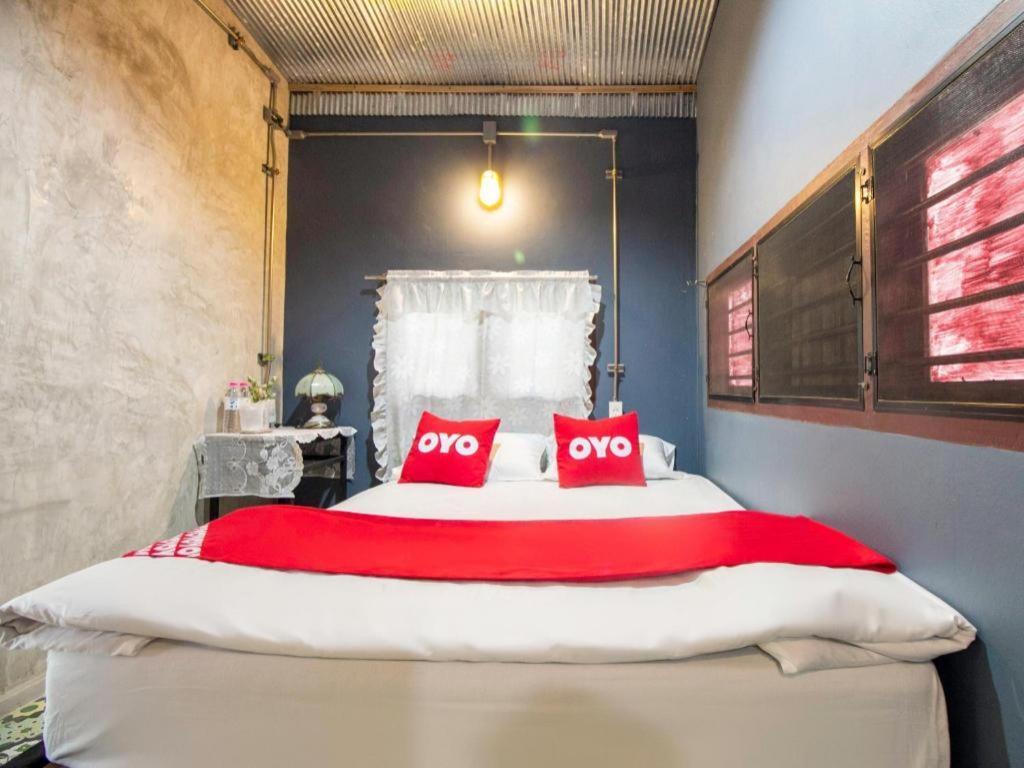 Hotel OYO 999 Baan Pak Rom Ruen HHQ Exteriér fotografie