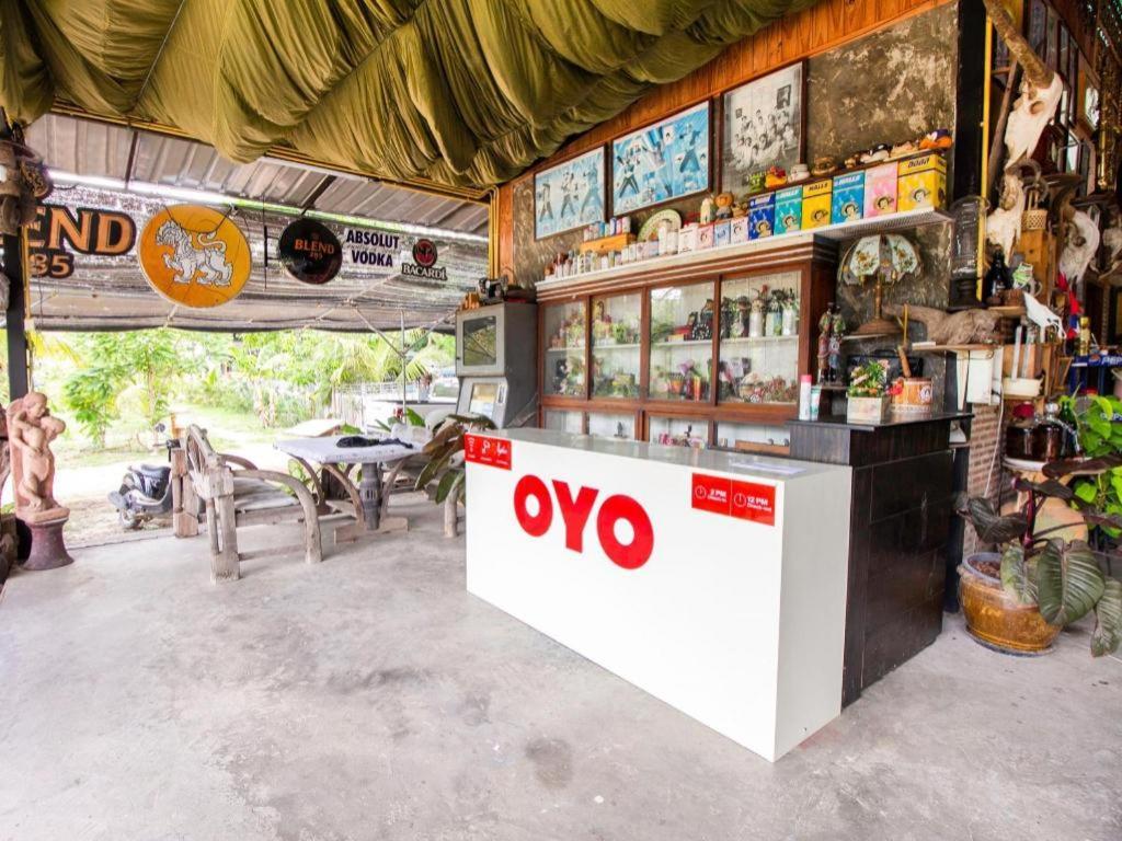 Hotel OYO 999 Baan Pak Rom Ruen HHQ Exteriér fotografie