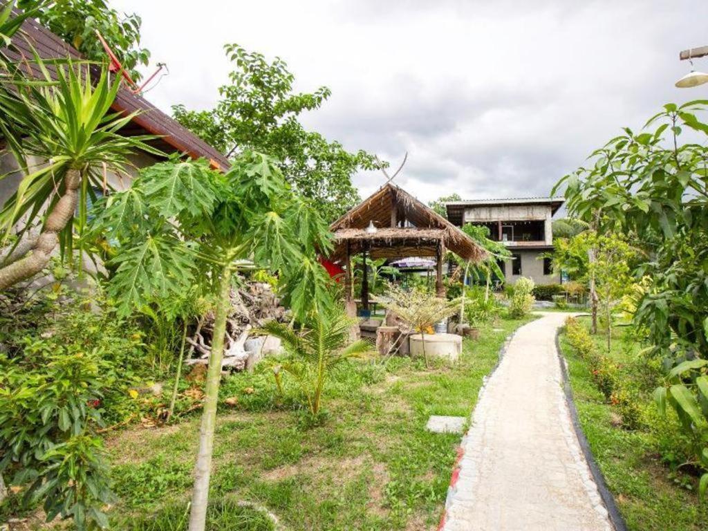 Hotel OYO 999 Baan Pak Rom Ruen HHQ Exteriér fotografie