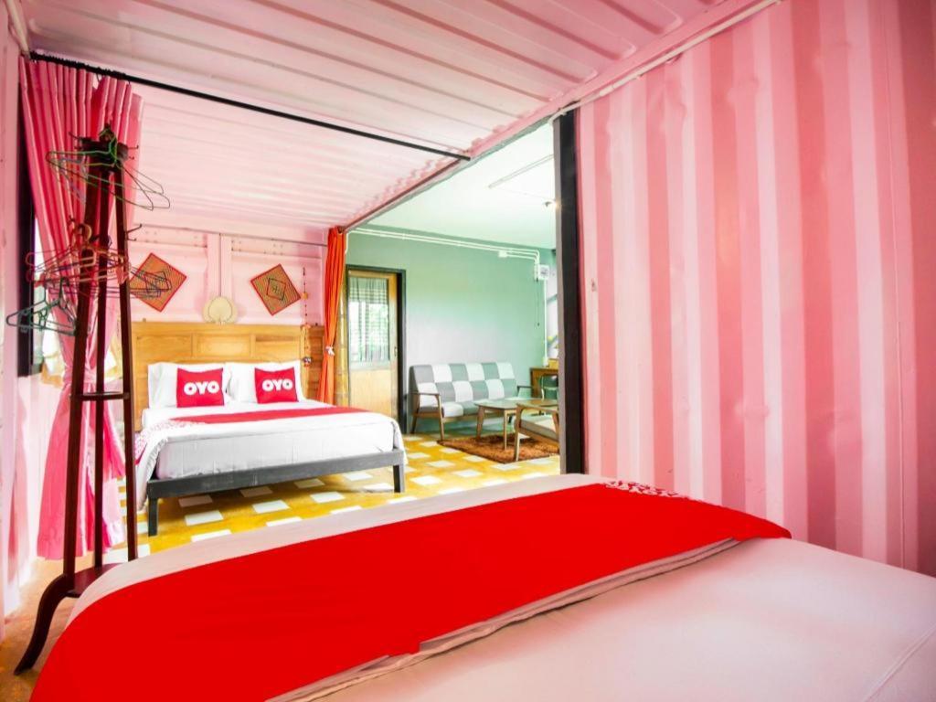 Hotel OYO 999 Baan Pak Rom Ruen HHQ Exteriér fotografie