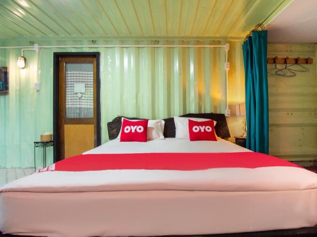 Hotel OYO 999 Baan Pak Rom Ruen HHQ Exteriér fotografie