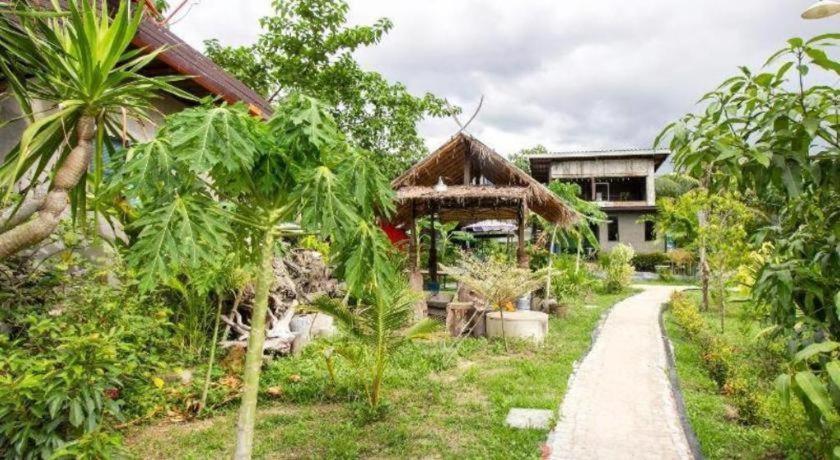 Hotel OYO 999 Baan Pak Rom Ruen HHQ Exteriér fotografie